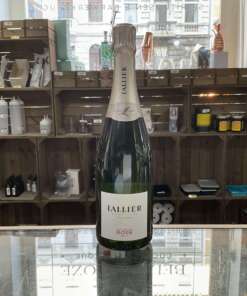 Meta-Beschreibung: Lallier Champagner – Exquisite Cuvées aus der Champagne. Eleganter Genuss für besondere Anlässe. Jetzt bei Belle Booze kaufen! Keyphrase: Lallier Champagner kaufen Schlagwörter: Lallier Champagner, französischer Champagner, Lallier Brut, Lallier Rosé, Champagner in Köln kaufen, Belle Booze Champagner, Lallier Grand Cru