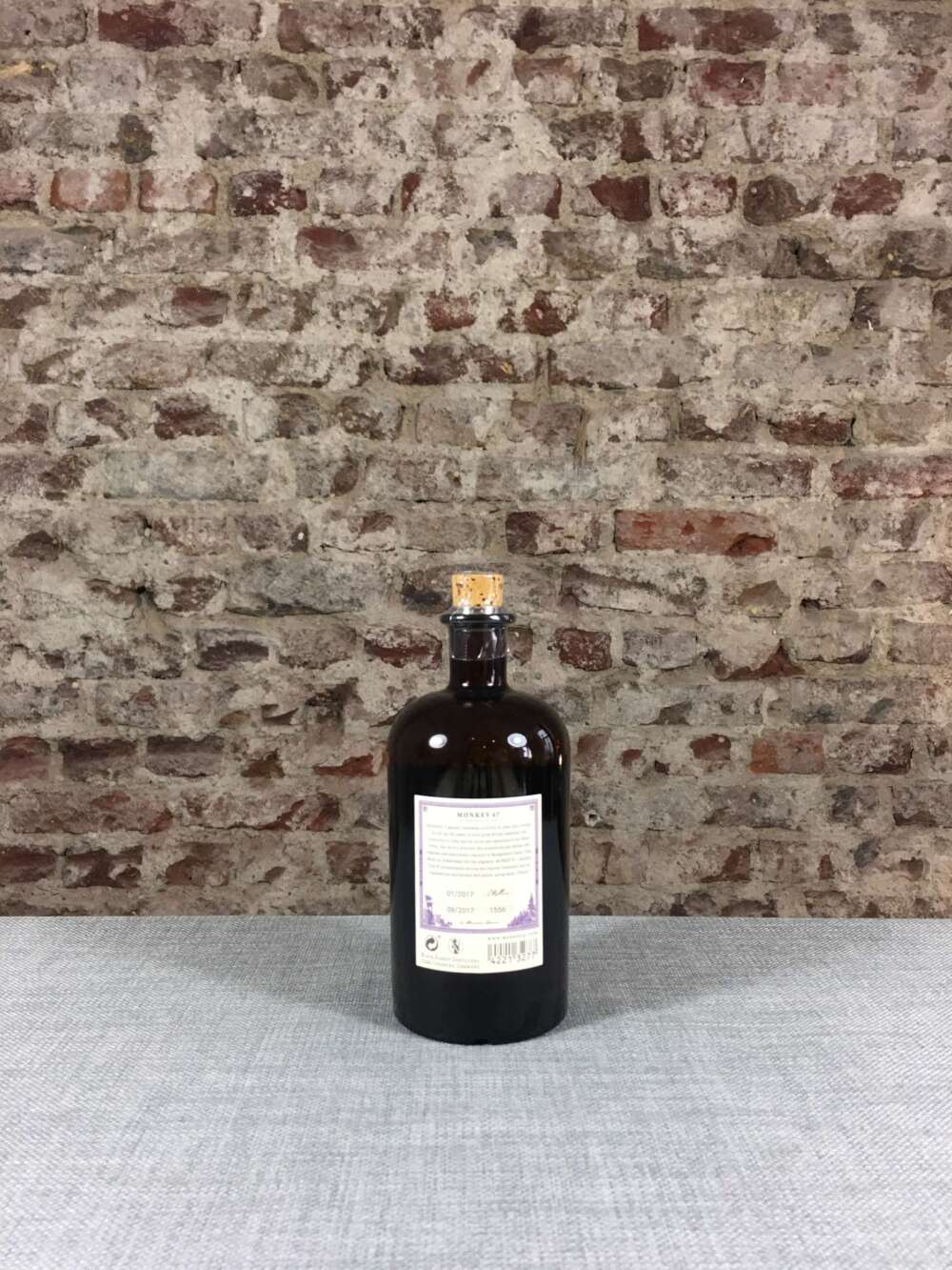 Monkey 47 Schwarzwald Dry Gin Miniatur 47% 0,05l – Bild 3