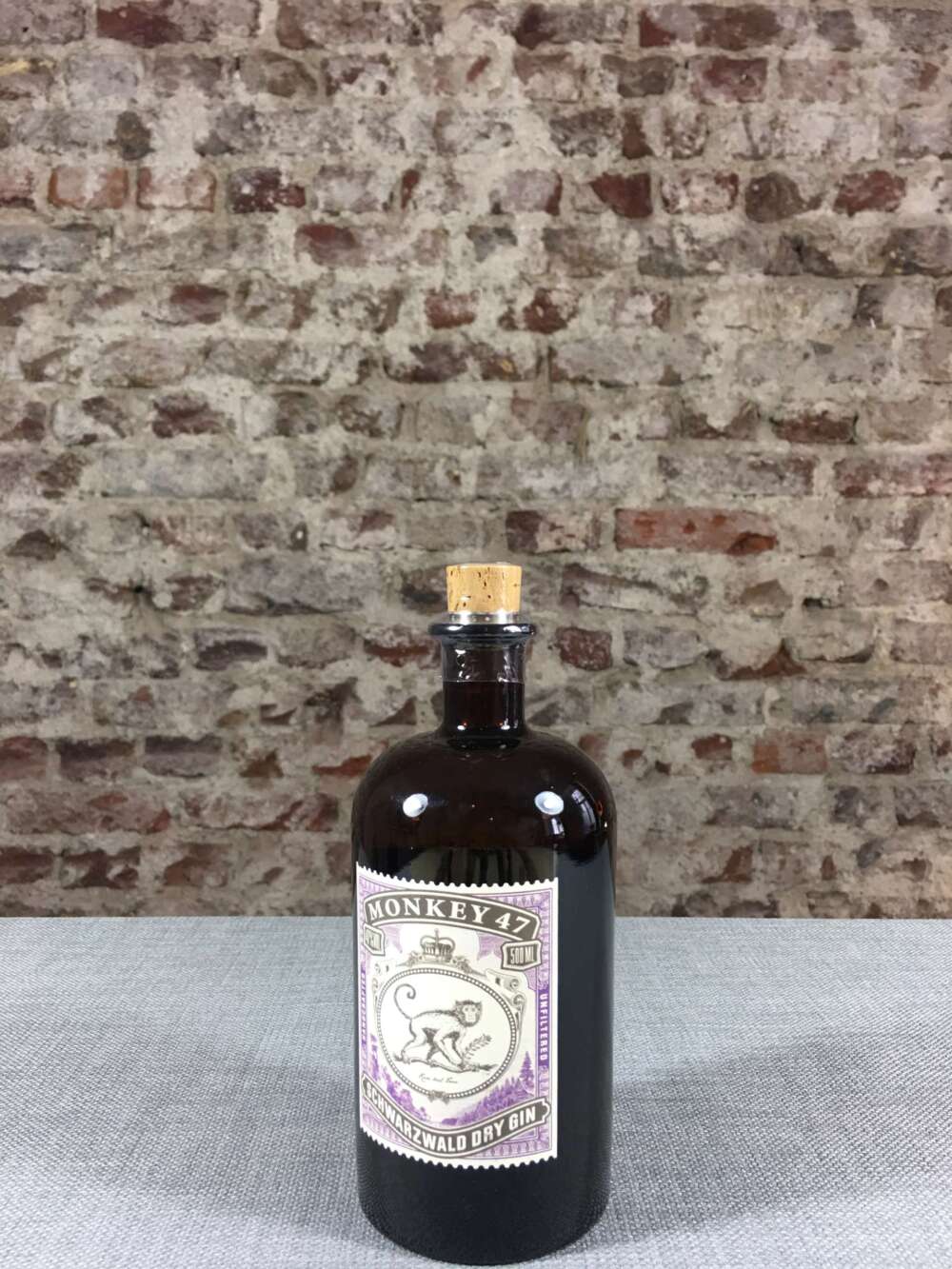 Monkey 47 Schwarzwald Dry Gin Miniatur 47% 0,05l – Bild 4