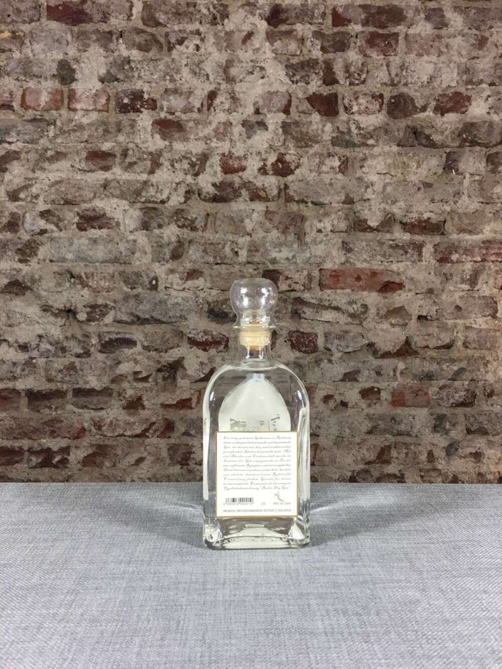 Adler Berlin Dry Gin 42% 0,7l – Bild 2