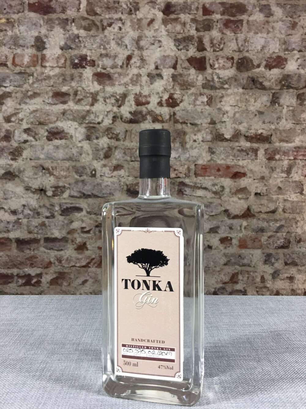 Tonka Gin 47% 0,5l – Bild 2