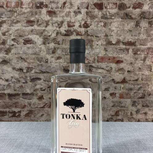 Alternative view of Tonka Gin 47% 0,5l