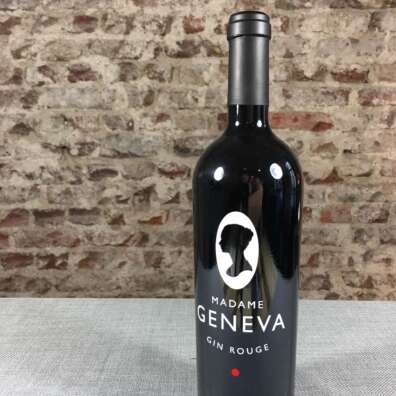Alternative view of Madame Geneva Gin Rouge 41,9% 0,7l