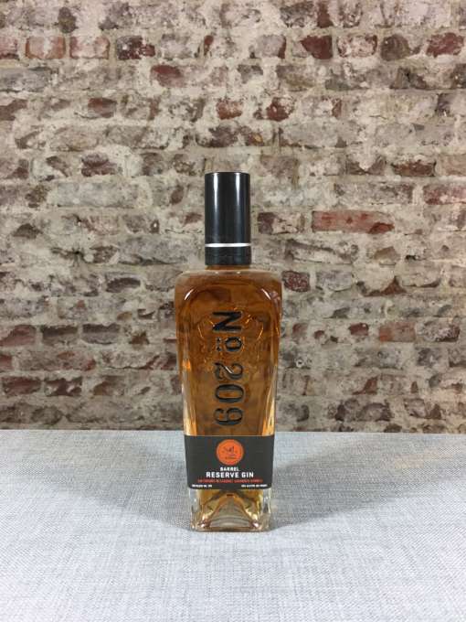 No. 209 Cabernet Sauvignon Barrel Reserve Gin, Belle Booze Cocktail Boutique Köln