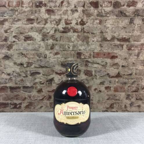 Alternative view of Pampero Aniversario 40% 0,7l