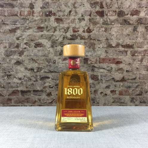 1800 Tequila Reposado – Entdecken Sie den hochwertigen Tequila mit ausgewogenem Geschmack, perfekt für Cocktails und puren Genuss. Jetzt im Belle Booze Shop in Köln kaufen