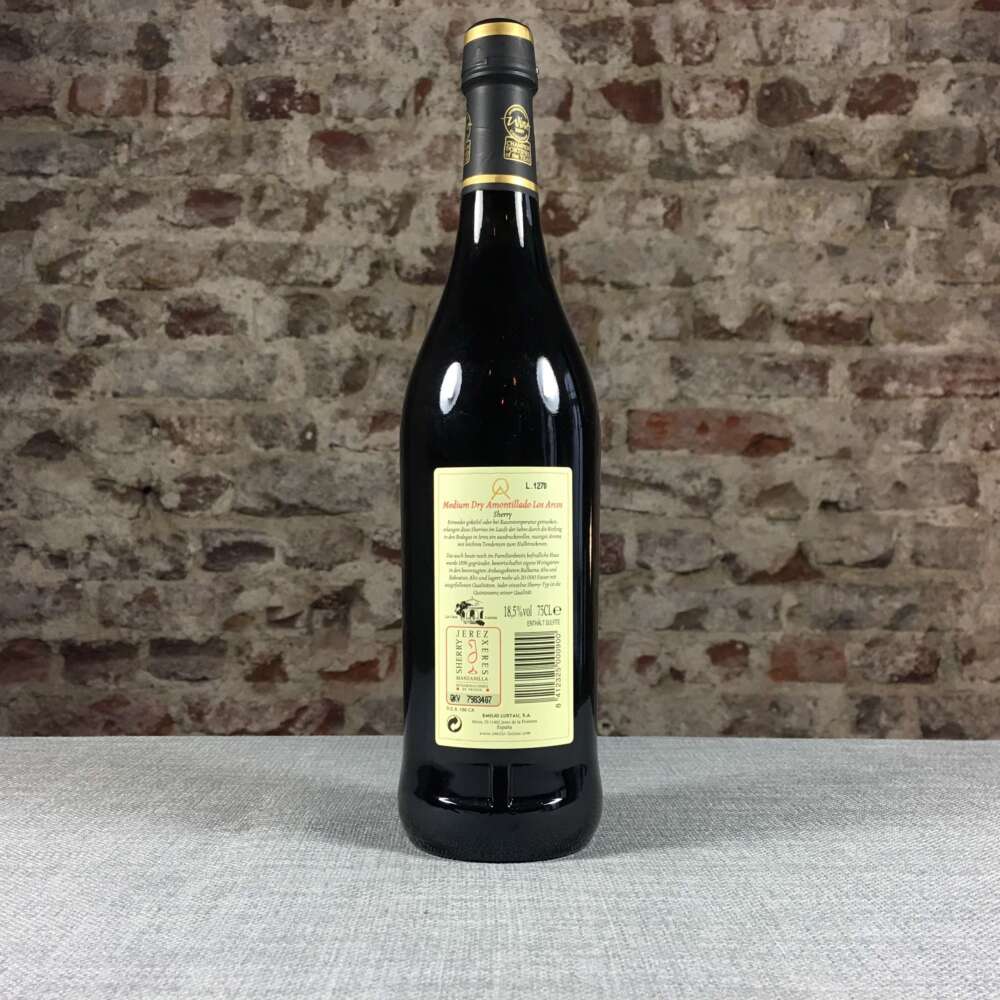 Lustau Amontillado Los Arcos Medium dry 18,5% 0,75l – Bild 2