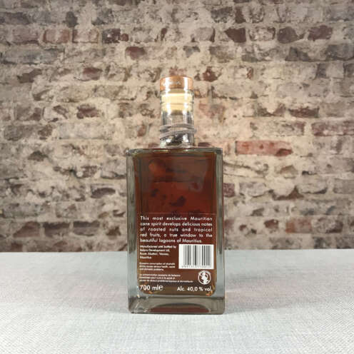 Alternative view of Blue of Mauritius Rum 40% 0,7l