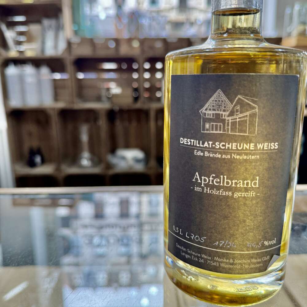 Destillat Scheune Weiss Apfelbrand Fassgelagert 40% 0,5l – Bild 2