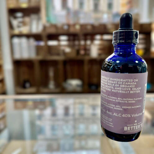 Alternative view of MS. Better´s Bitters Smoke and Oak 40% 0,12l