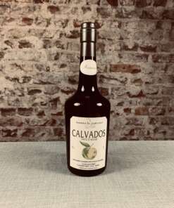 Calvados Marquis de Saint-Loup Reserve 40%  0,7l