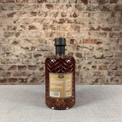 Alternative view of Distilleria Quaglia Nocciola  25% 0,7l