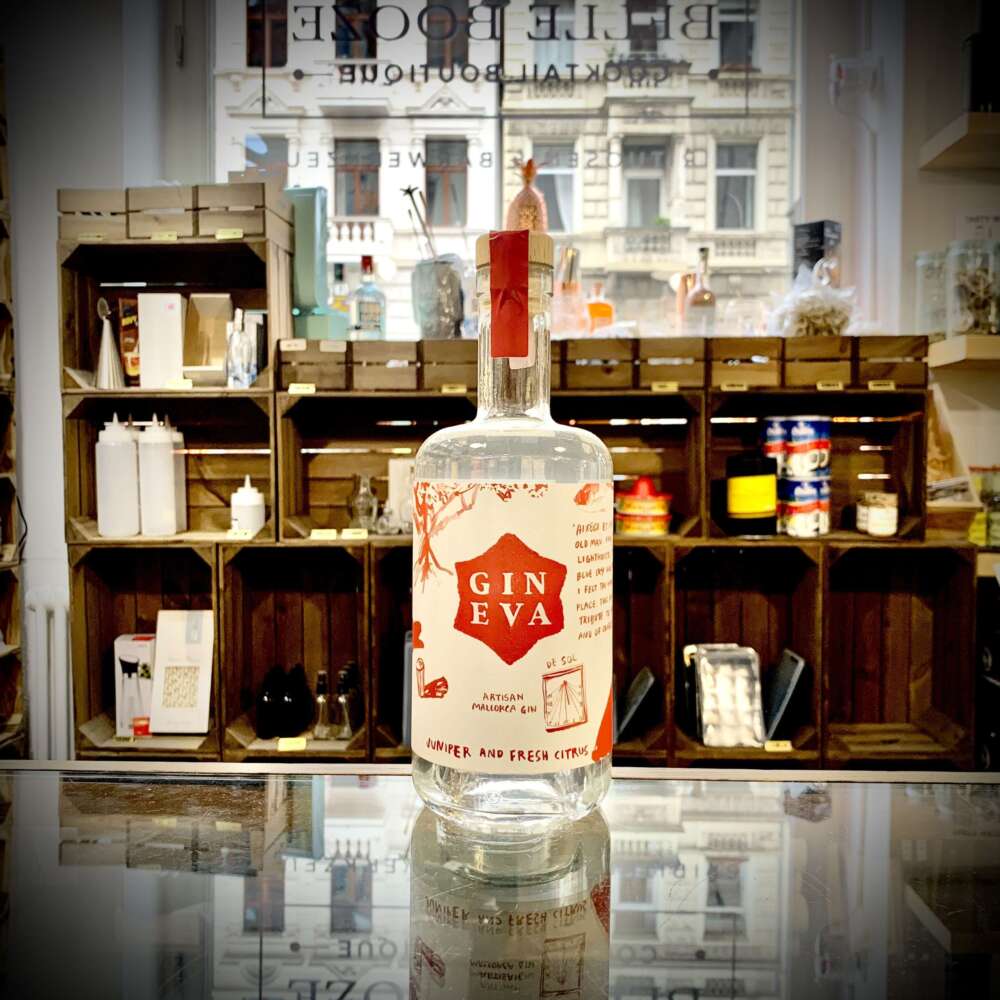 Gin Eva Orange – Erleben Sie den einzigartigen Gin mit fruchtiger Orangen-Note, perfekt für Cocktails und pur. Jetzt im Belle Booze Shop in Köln kaufen!
