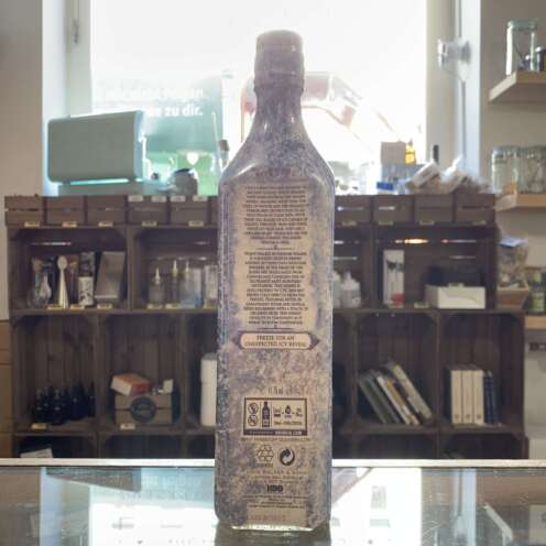 Alternative view of Johnnie Walker White Walker 40% 0,7l