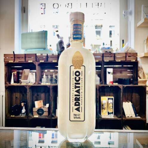 Adriatico Crushed Almond 16% 0,7l