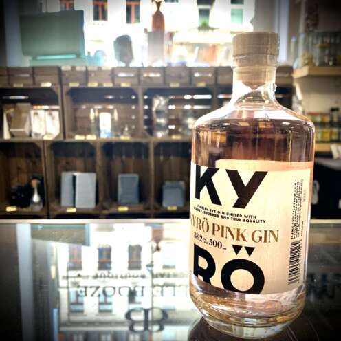 Alternative view of Kyrö Pink Gin 38,2% 0,5l