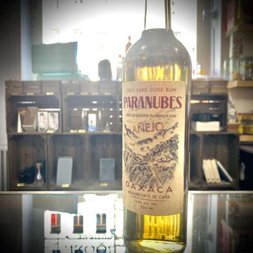 Alternative view of Paranubes Rum Anjo Oaxaca 54,8% 0,7l