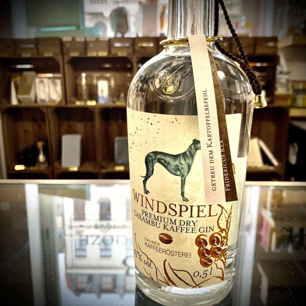 Windspiel Caxambu Kaffee Gin 47% 0,5l – Bild 2