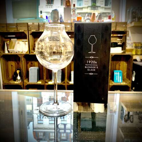 Alternative view of 1920 Professional Blender´s  Glass