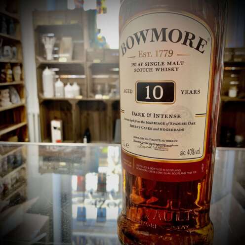 Alternative view of Bowmore 10Yo Dark & Intense  40% 1l