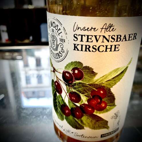 Alternative view of The Mosel Distillers Stevnsbaer Kirsche 40% 0,5l
