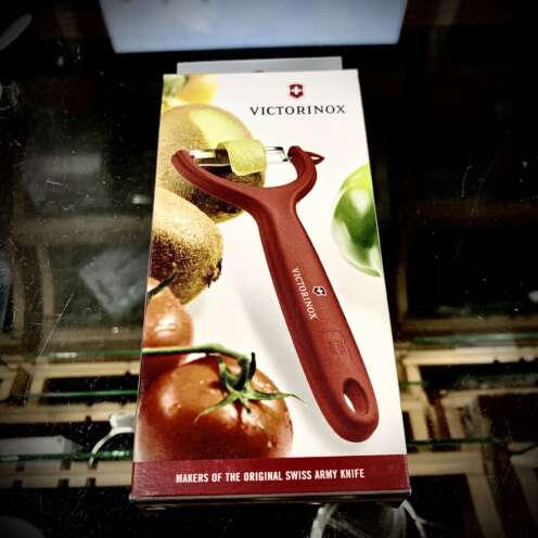 Alternative view of Victorinox Schäler Rot