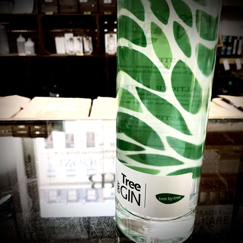 Tree Dry Gin 47% 0,1L Mini – Bild 2