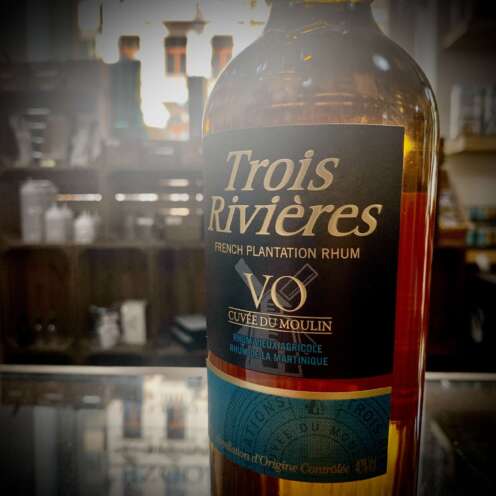 Alternative view of Trois Rivieres VO Cuvee Du Moulin Rhum 40% 0,7l
