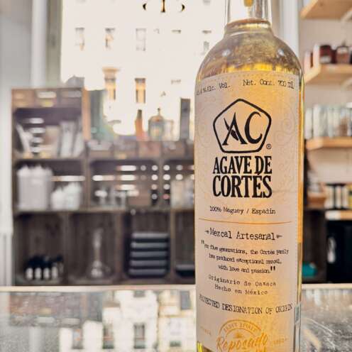 Alternative view of Mezcal Agave de Cortes Reposado 45,4 % 0,7l