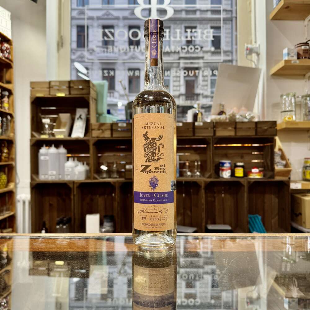 Meta-Beschreibung: Mezcal El Rey Zapoteco Cuishe – Authentischer Mezcal aus Oaxaca, hergestellt aus der seltenen Cuishe-Agave. Ideal pur oder für Cocktails. Jetzt bei Belle Booze kaufen! Keyphrase: Mezcal El Rey Zapoteco Cuishe kaufen Schlagwörter: Mezcal El Rey Zapoteco, Cuishe Mezcal kaufen, Mezcal aus Oaxaca, Belle Booze Mezcal, hochwertiger Mezcal kaufen