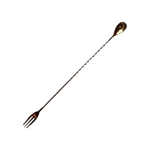 Copper Trident Bar Spoon 30 cm: Hochwertiger Bar-Löffel mit Trident-Gabel. Kupferbeschichteter Edelstahl, ergonomisch gedrehter Griff, ideal für professionelles und stilvolles Mixen. Nur Handwäsche empfohlen.