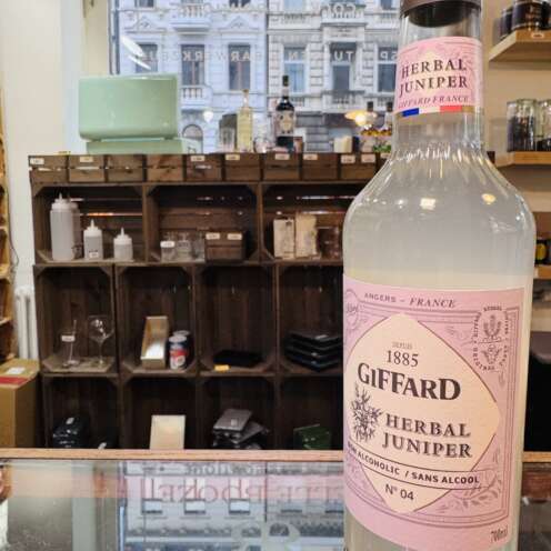 Alternative view of Giffard Herbal Juniper alkoholfrei 0,0% 0,7l